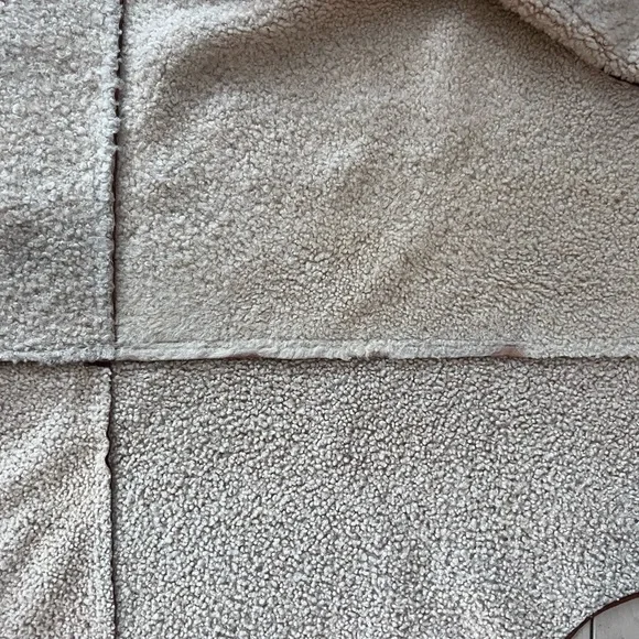 Brown Shearling Vest with Pockets - Picture 2 of 6